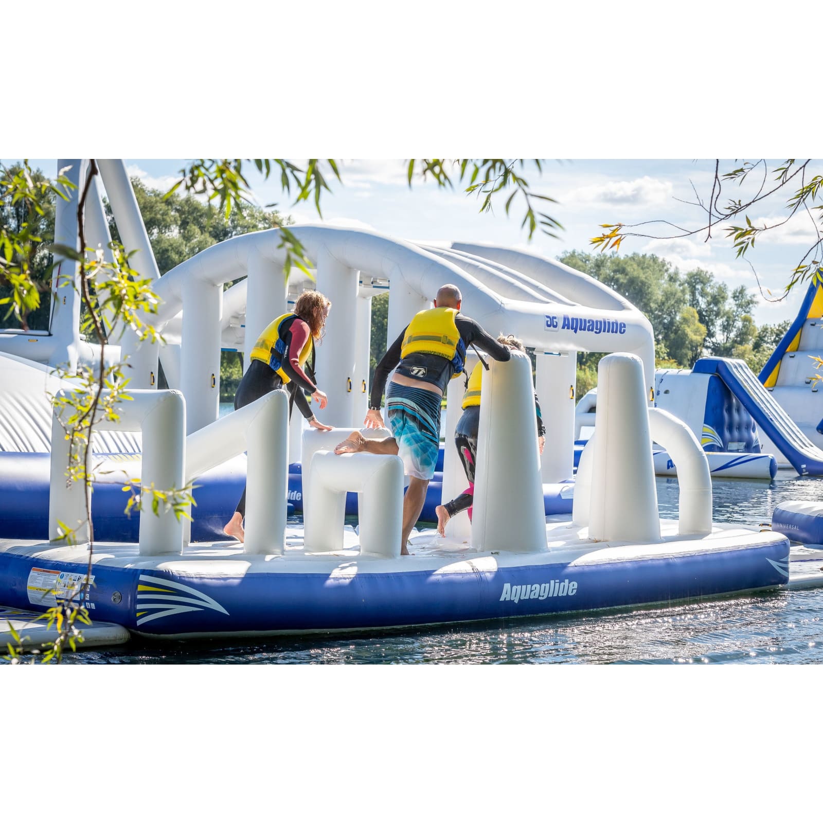 Inflatable Blockades Bouncy Trampolines - Aquaglide Blockade 20 Obstacle Course - 585219101